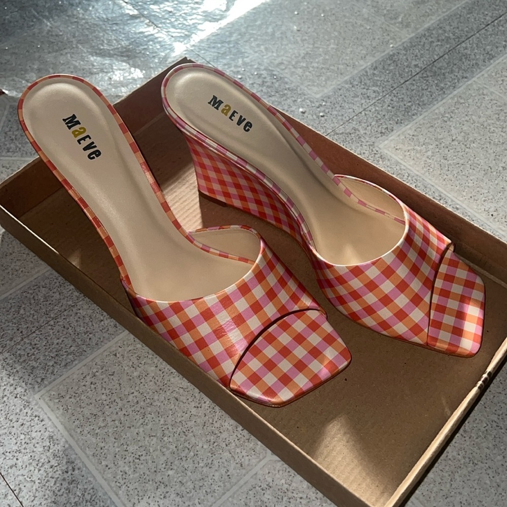 Maeve Mules